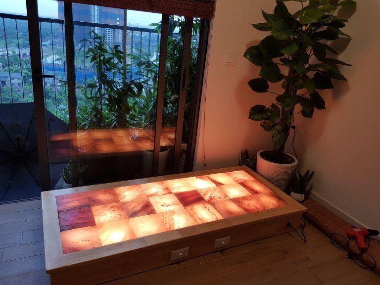 Giường đá muối Himalaya hiện đang là sản phẩm được mọi nhà tin dùng