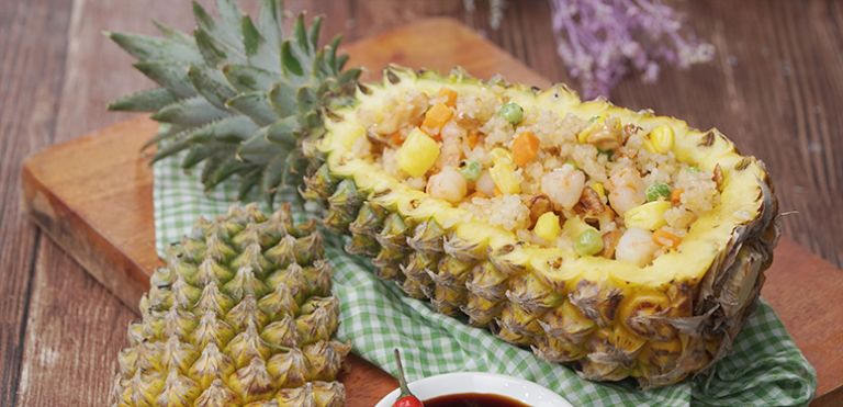 Món cơm rang trái thơm ngon mê ly