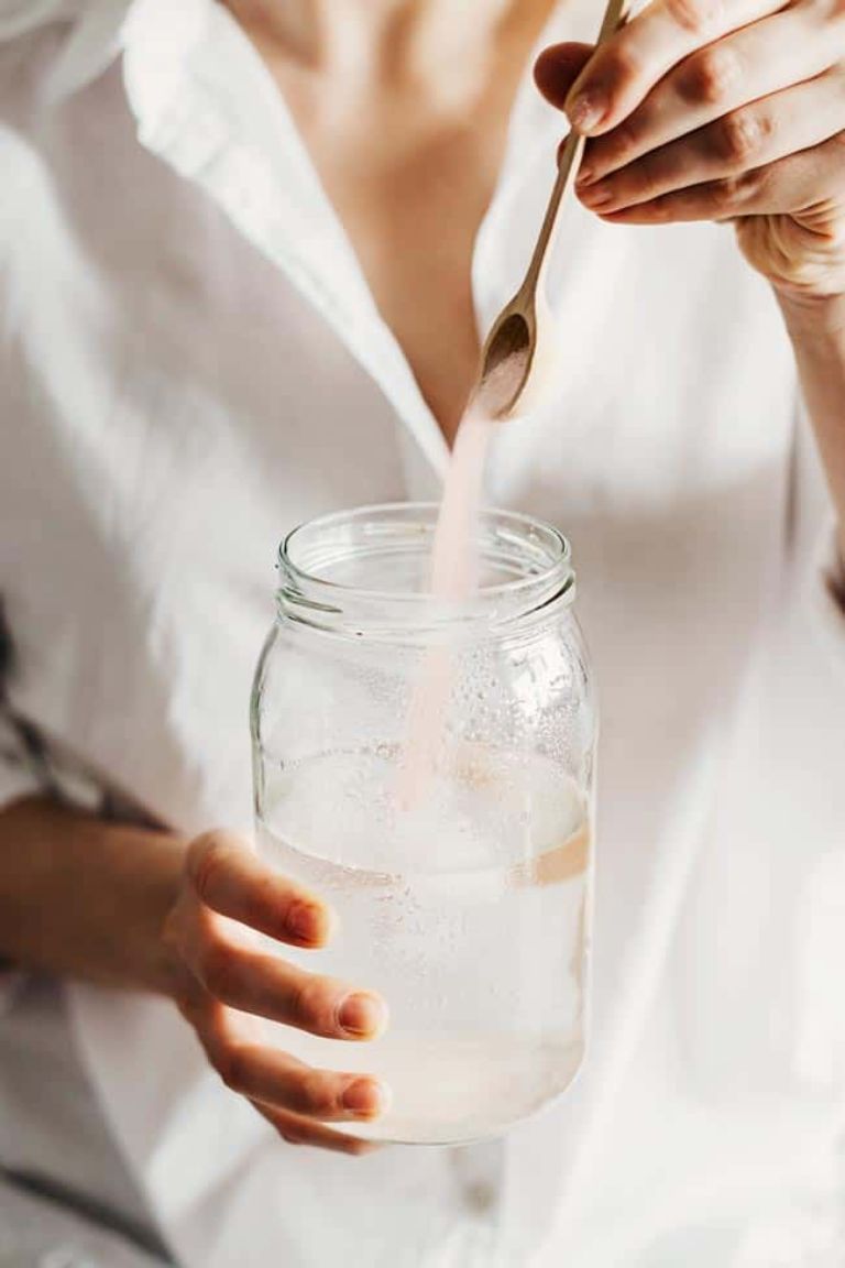 Bạn nên lưu ý về tỷ lệ muối và nước để có được hỗn hợp an toàn, phù hợp