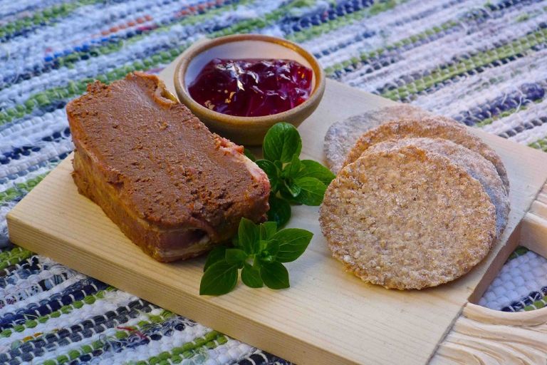 Pate là món ăn ngon, phù hợp với mọi độ tuổi và được nhiều người yêu thích