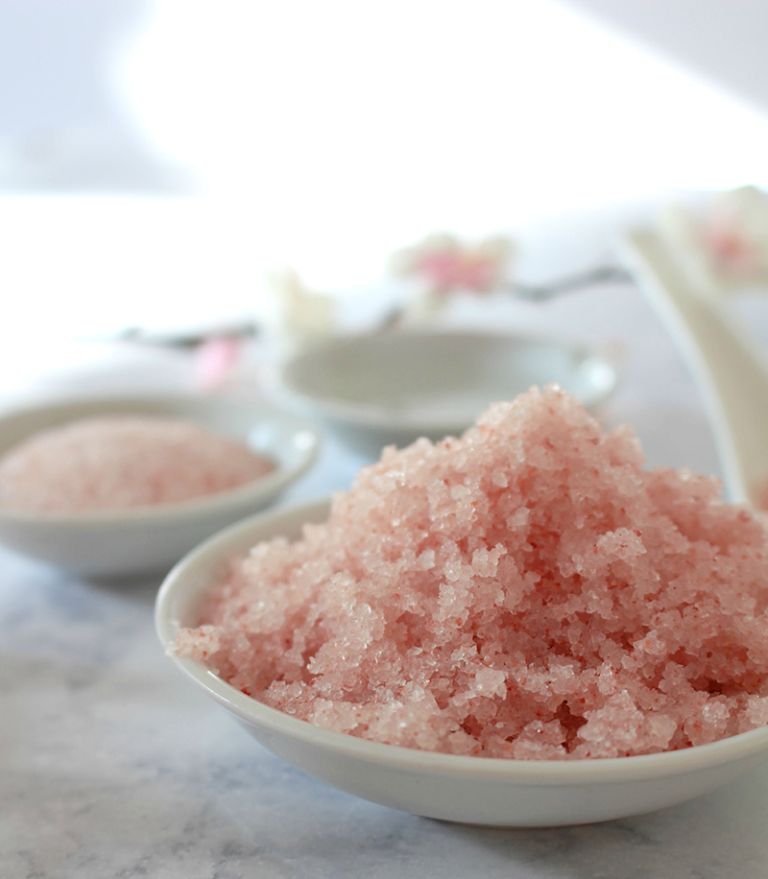 Muối hồng khi được pha loãng với muối ở một tỷ lệ nhất định sẽ có thể sử dụng là nước rửa vùng kín an toàn, hiệu quả