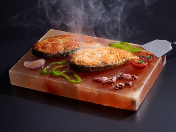 Đá muối tạo cho món nướng vị ngon, đậm đà tự nhiên